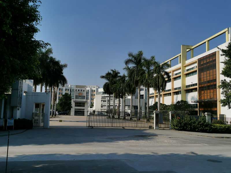 工厂大门
